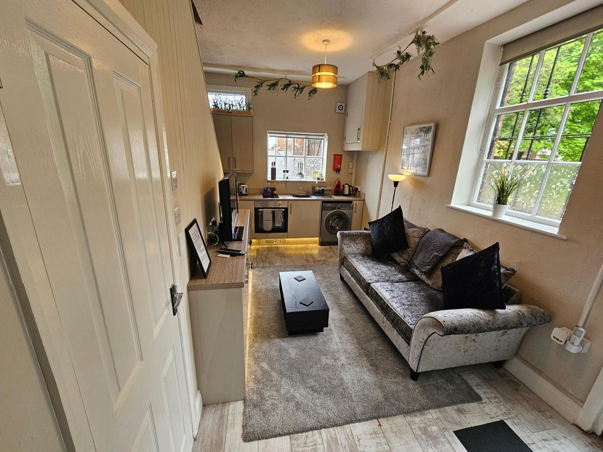 Carlisle Central, Cute Studio Appt, The Cupboard Exterior foto